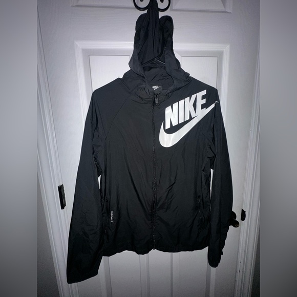 Nike Other - Boy’s Nike XL loose fit packable jacket. EX condition see pics